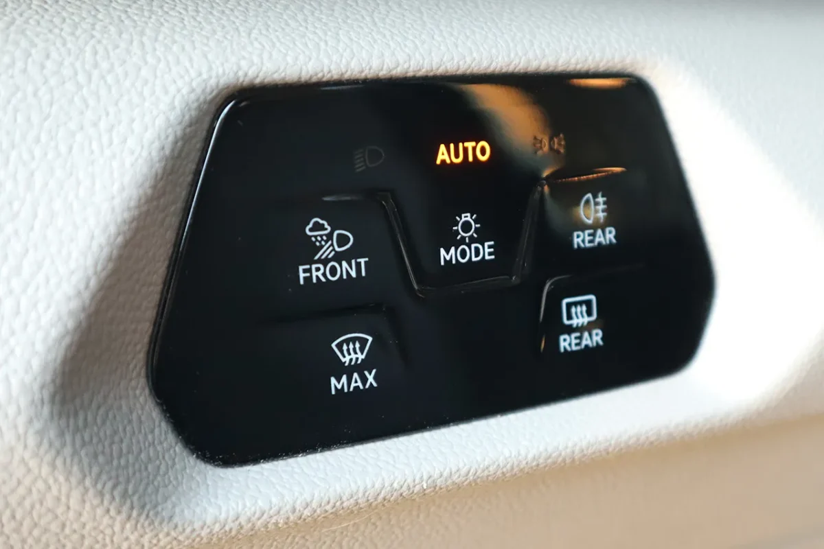 LED Matrix Scheinwerfer mit LED TFL für VW T7 ST – Bild 2