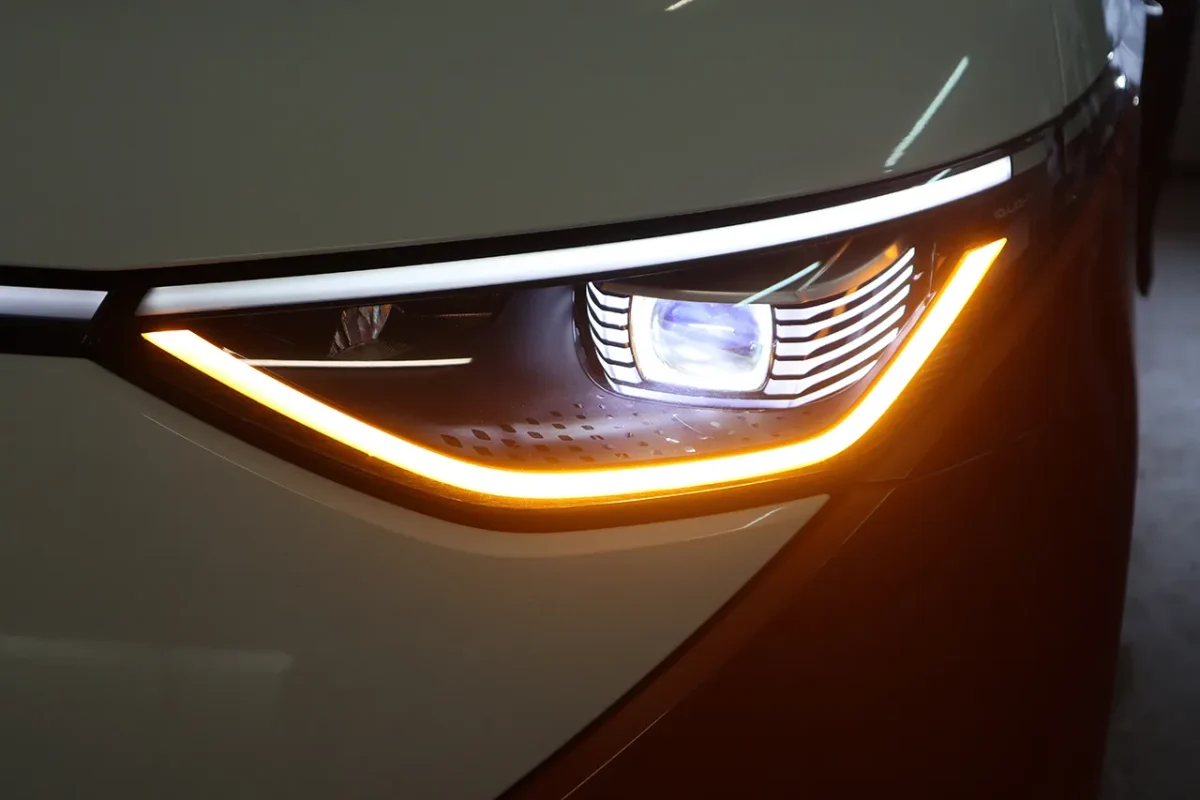 LED Matrix IQ Light Scheinwerfer mit LED TFL für VW ID-Buzz EB – Bild 3