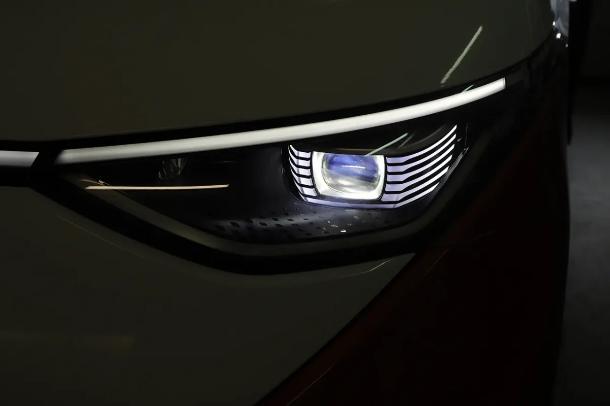 LED Matrix IQ Light Scheinwerfer mit LED TFL für VW ID-Buzz EB – Bild 4