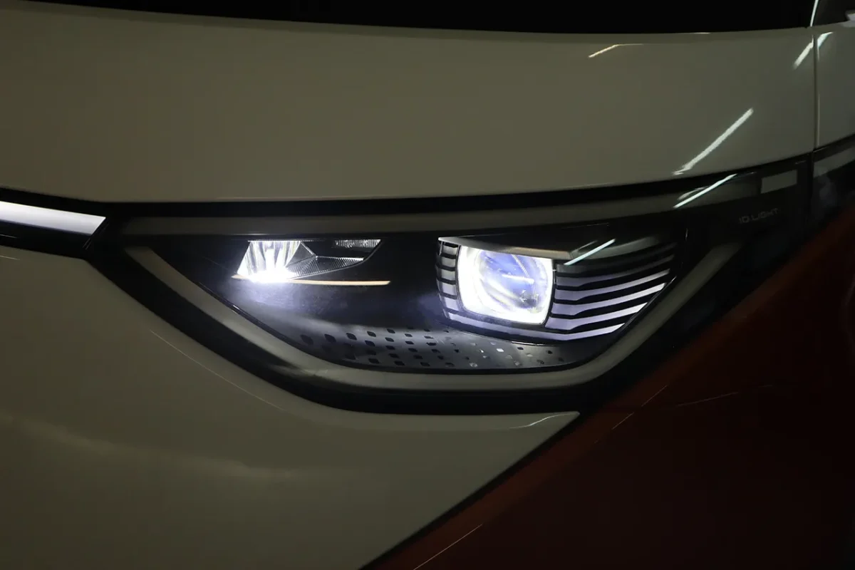 LED Matrix IQ Light Scheinwerfer mit LED TFL für VW ID-Buzz EB – Bild 5