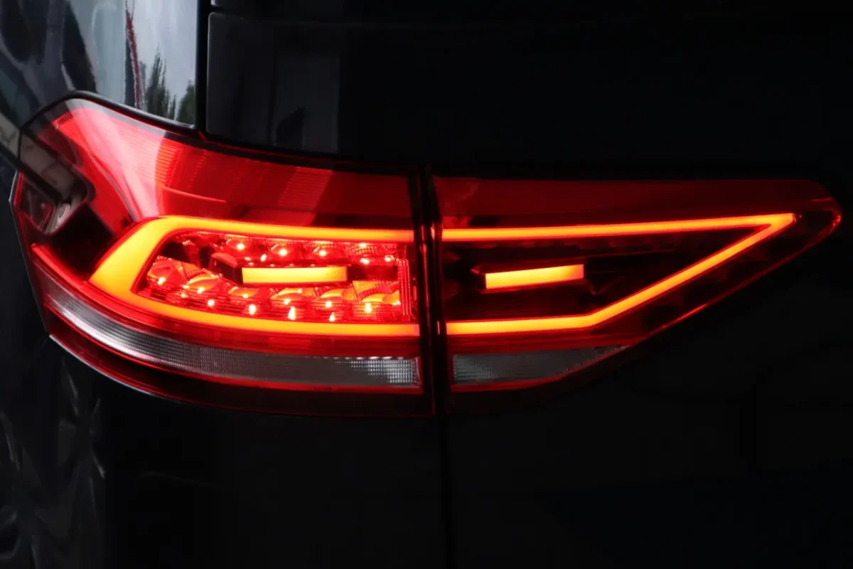 Komplettset LED-Heckleuchten für VW Touran 5T – Bild 1