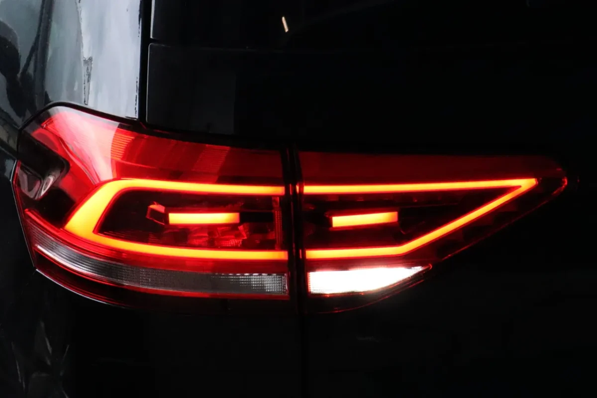 Komplettset LED-Heckleuchten für VW Touran 5T – Bild 3
