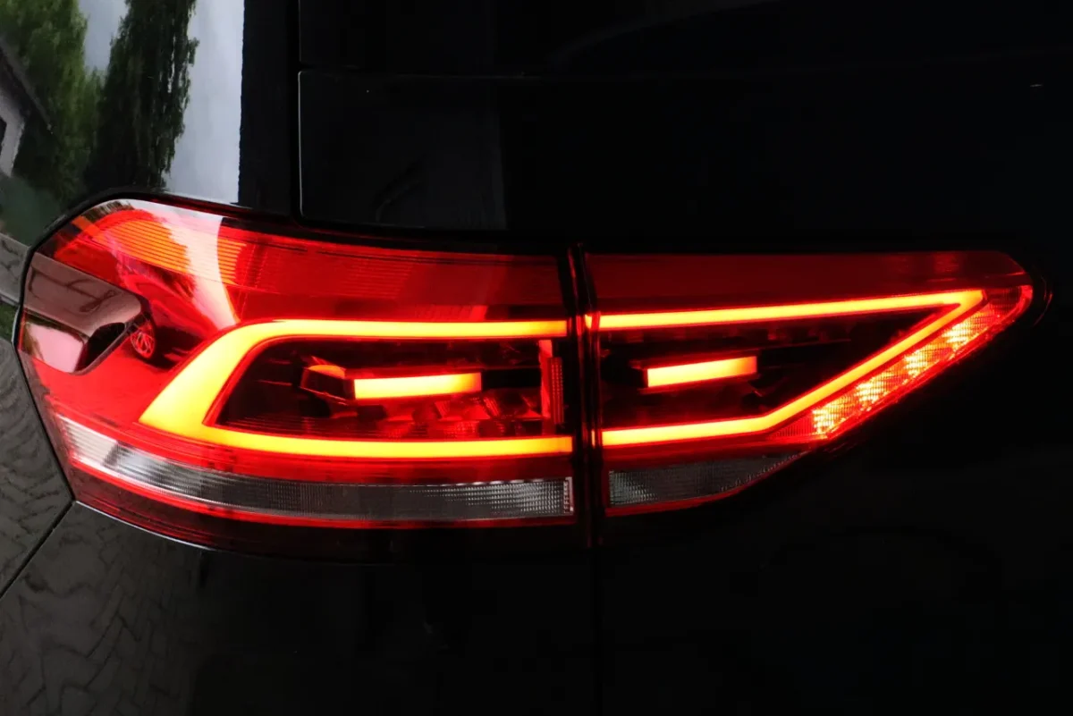 Komplettset LED-Heckleuchten für VW Touran 5T – Bild 4