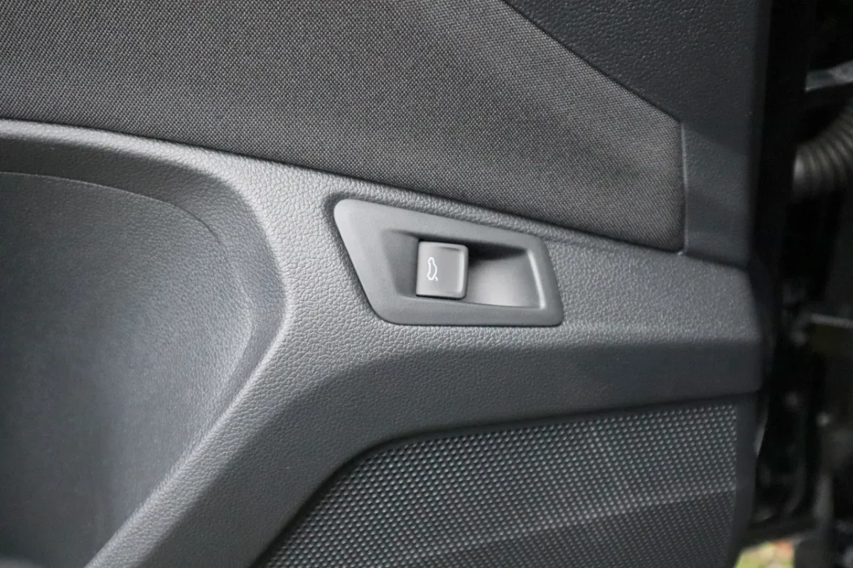 Taster elektrische Heckklappe Fahrertür für VW ID4 E21, ID5 E39 – Bild 1