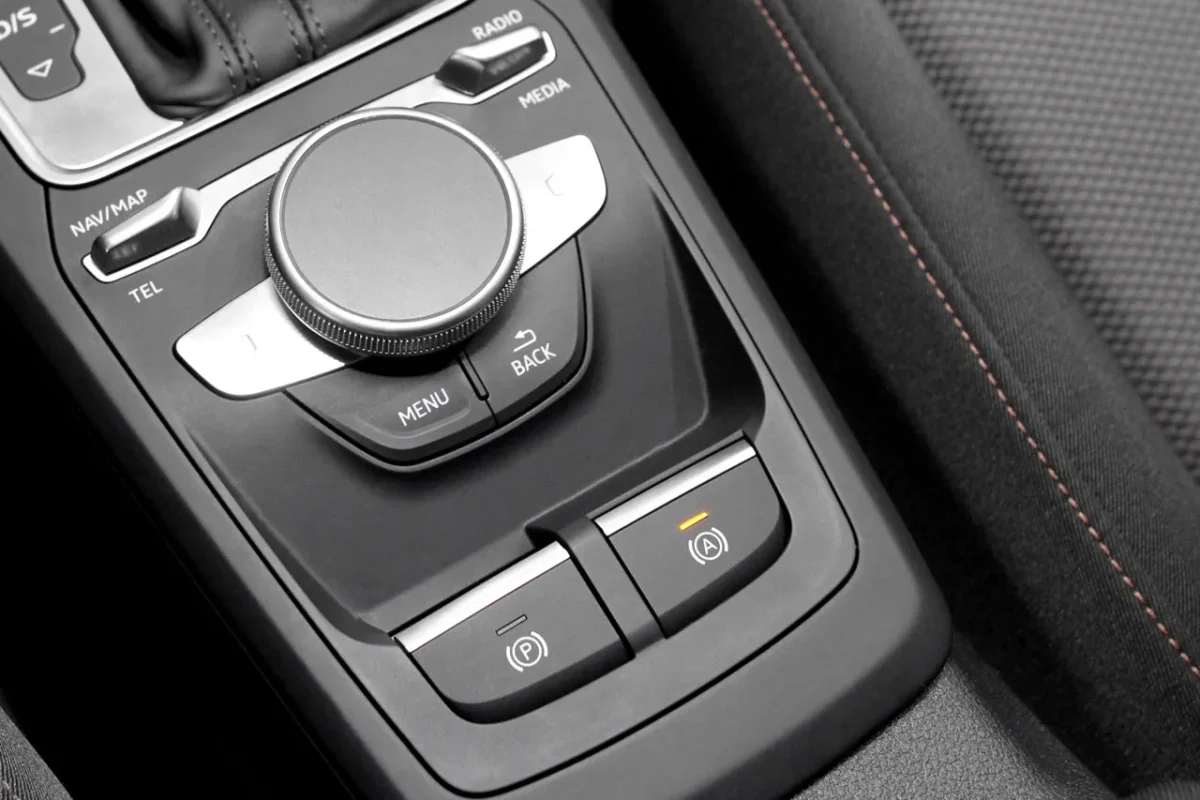 Komplettset Auto Hold Berganfahrassistent für Audi Q2 GA – Bild 1