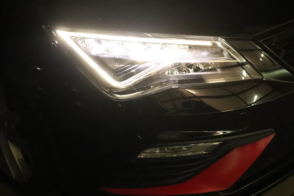 LED-Scheinwerfer LED TFL für Seat Leon 5F – Bild 1