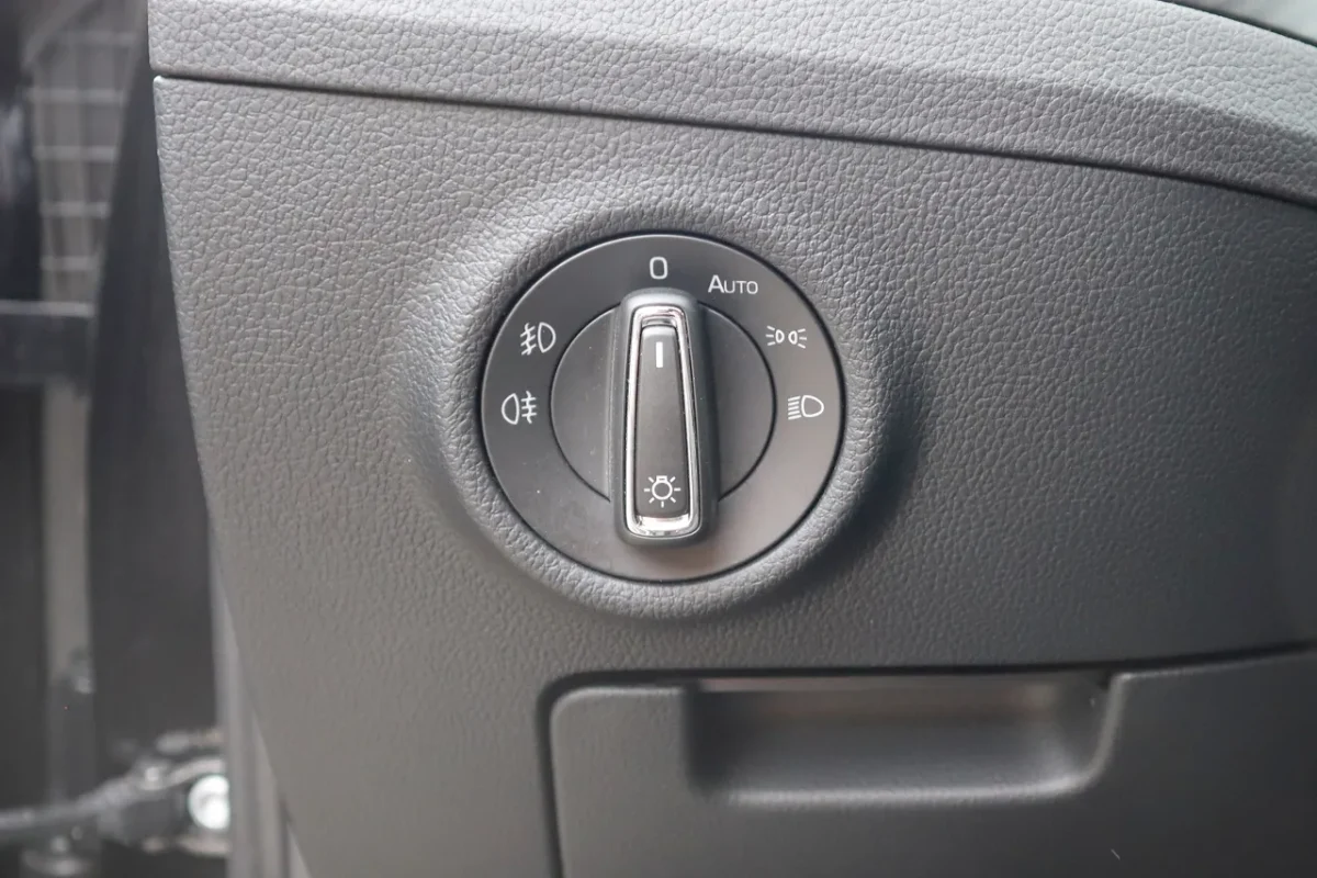 Lichtschalter für Skoda Superb 3V – Bild 1