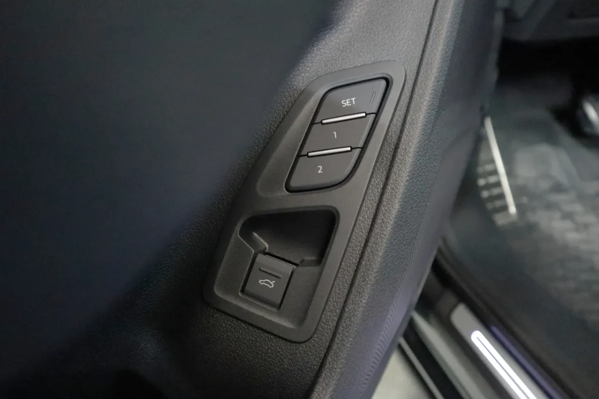Komplettset Memory Fahrersitz für Audi Q3 F3 – Bild 2