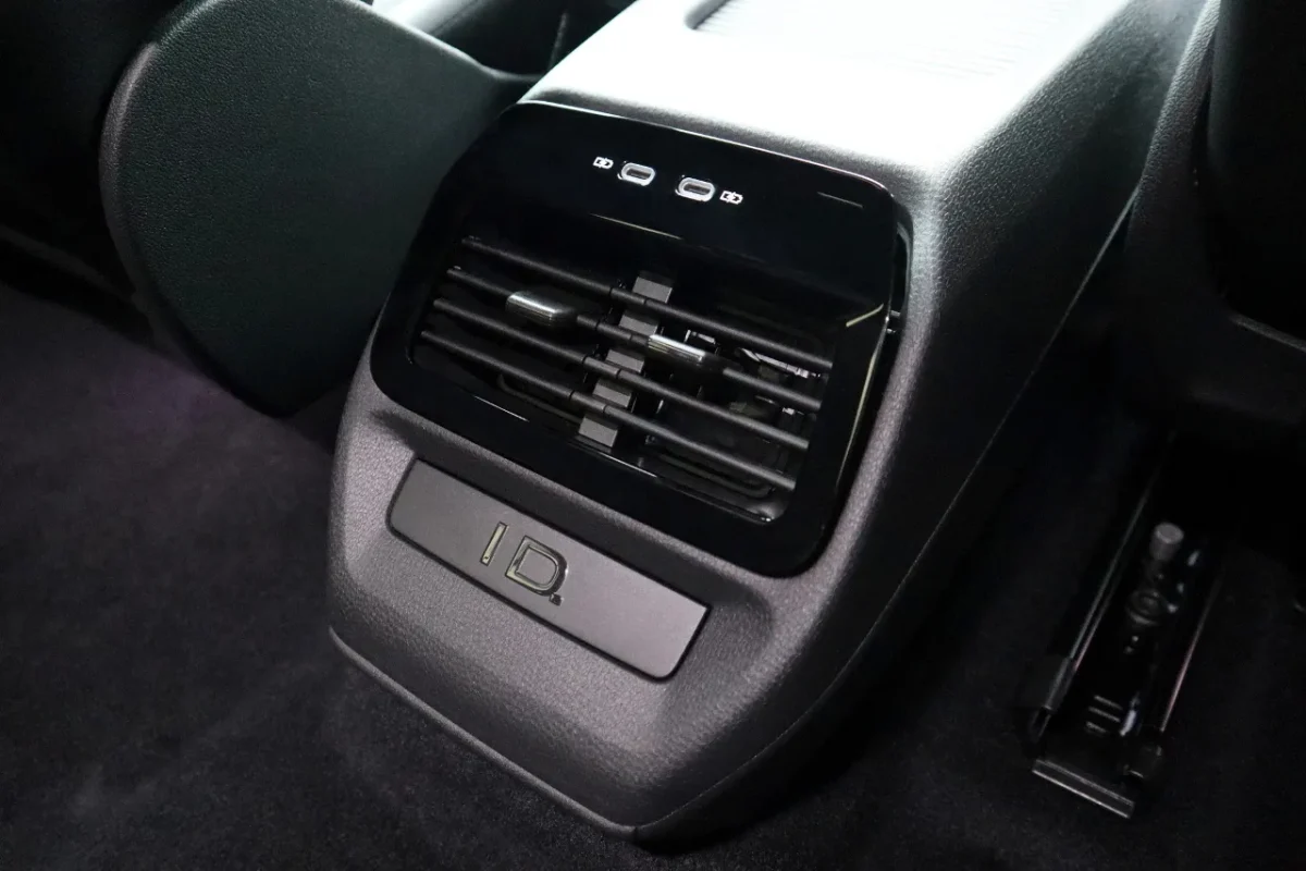 Komplettset USB Hub für VW ID4 E21, ID5 E39 – Bild 2