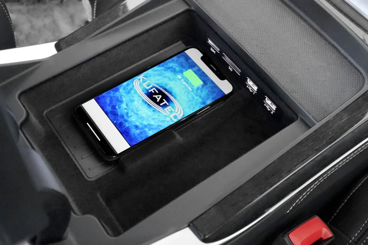 Komplettset phone box für Audi Q8 4M – Bild 1