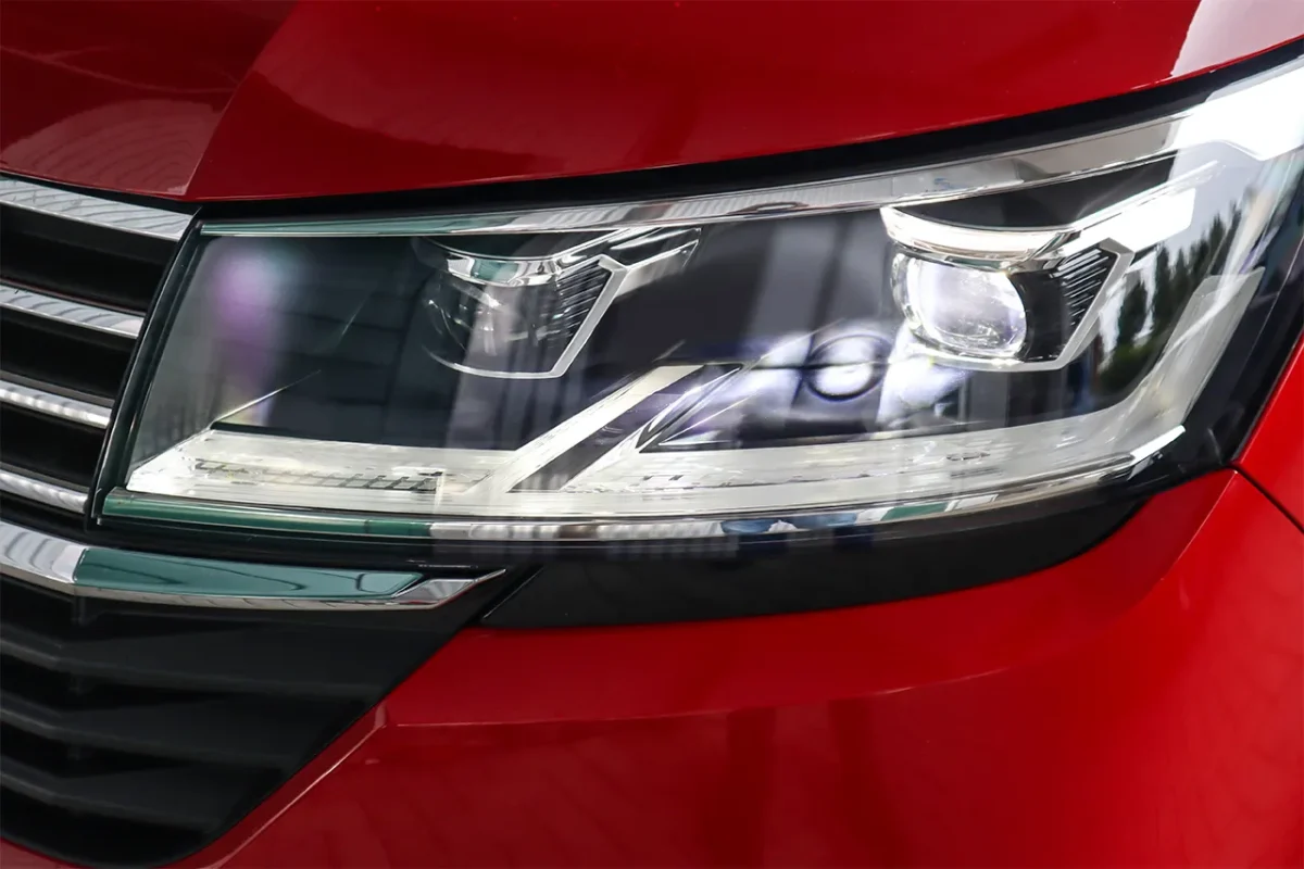LED-Scheinwerfer LED TFL für VW T6.1 SH, SJ – Bild 1